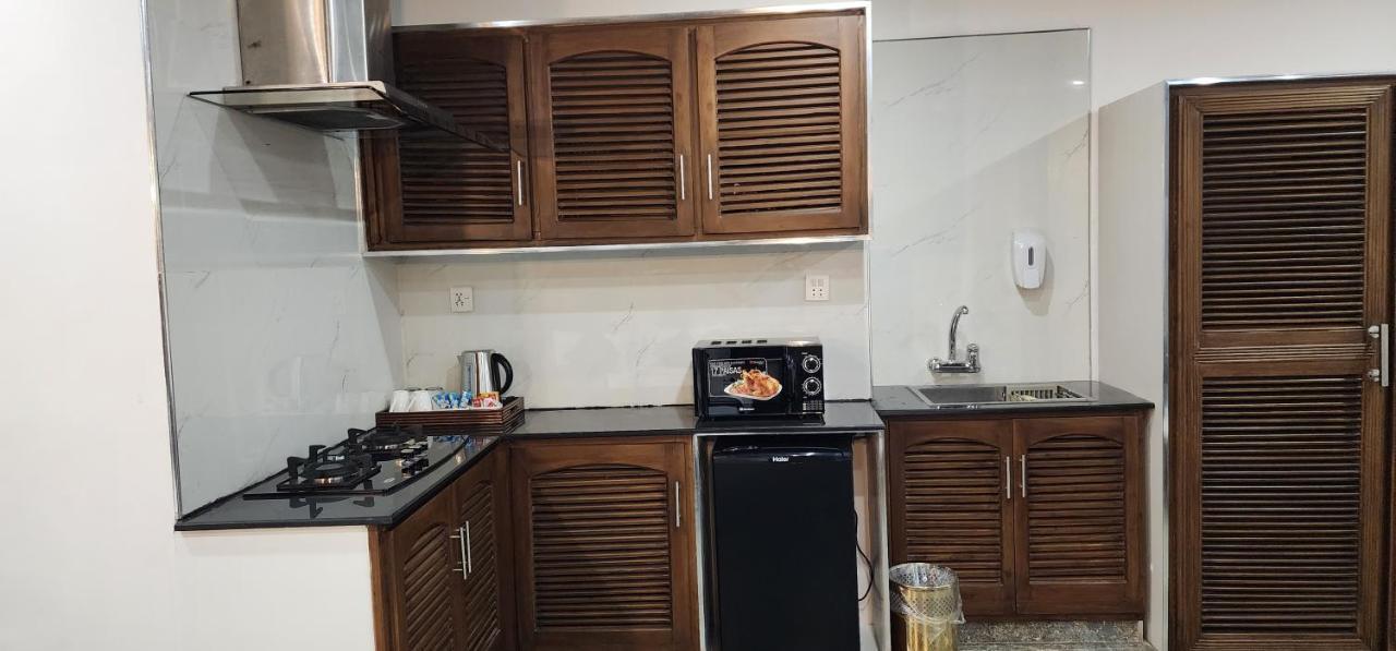 Lawrence View Hotel, לאהור מראה חיצוני תמונה